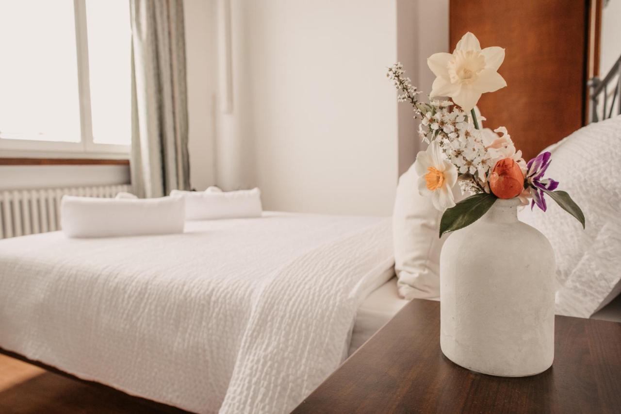Riva Beach Club I Boutique Hotel I Restaurant Gambarogno Kültér fotó